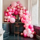 grote ballonnenboog Roze met rose goud chroom Ginger Ray