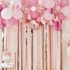 Ballonnenboog met decoratie roze en rose goud